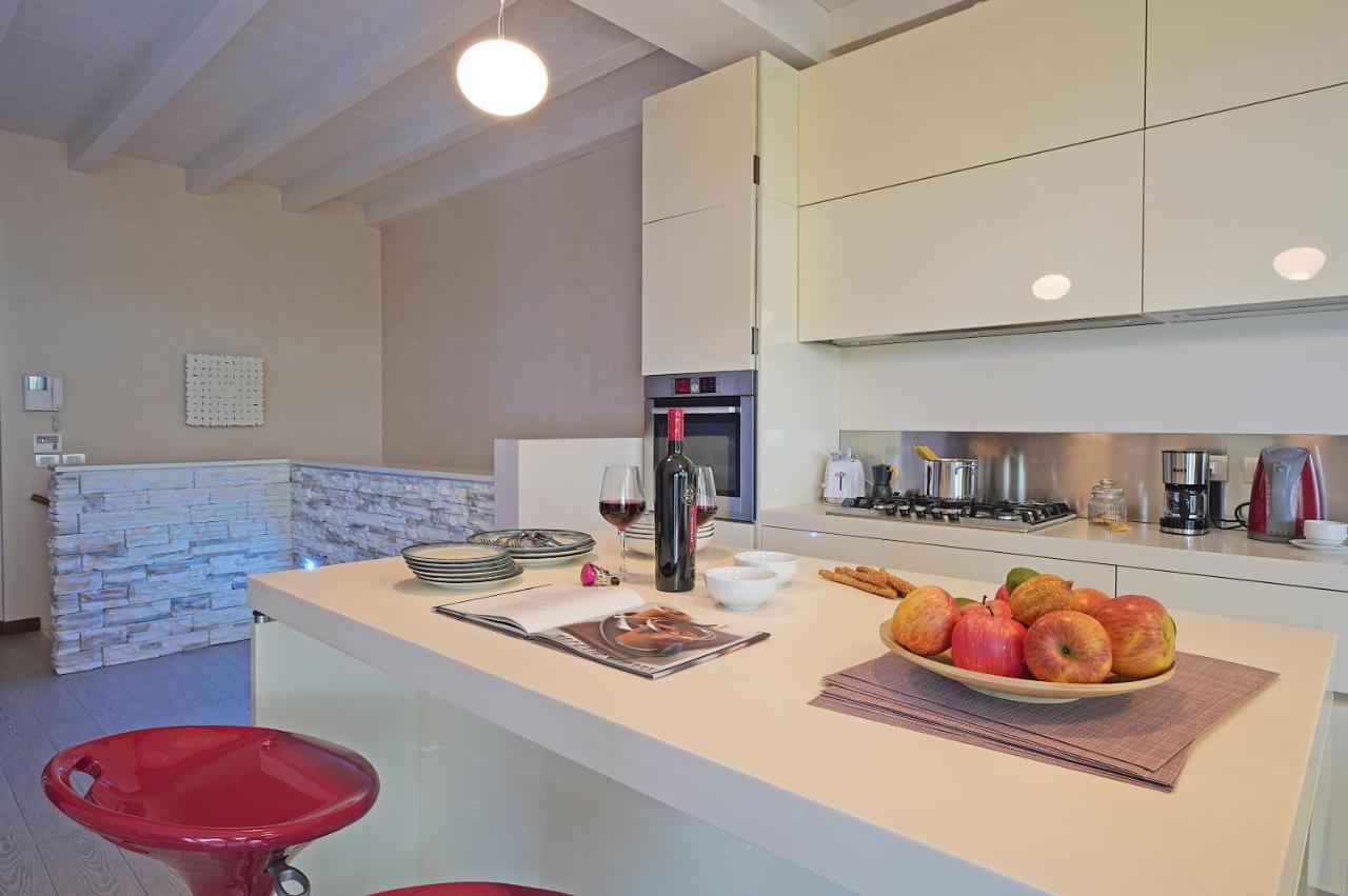 Giulia Luxury Apartment Sirmione Buitenkant foto