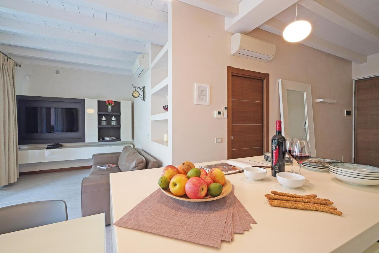 Giulia Luxury Apartment Sirmione Buitenkant foto