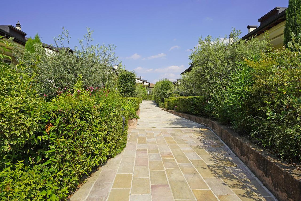 Giulia Luxury Apartment Sirmione Buitenkant foto
