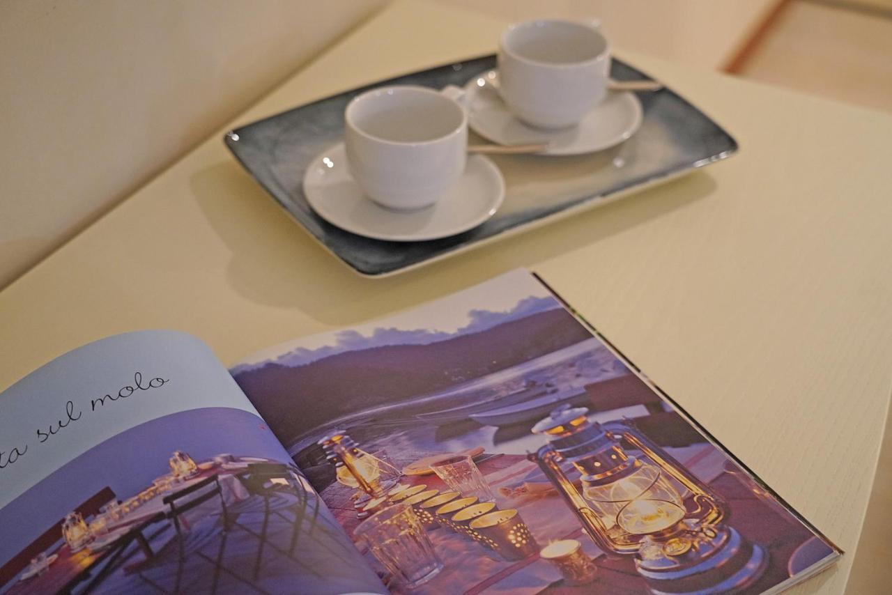 Giulia Luxury Apartment Sirmione Buitenkant foto